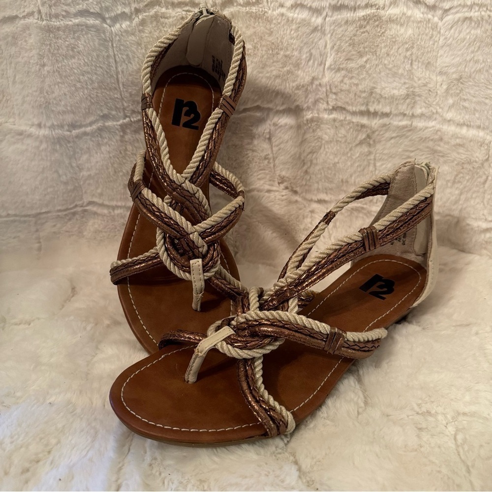 R2 Bronze Cream Rope Zip Back Sandals Size 7.5 Gladiator Style Strappy NEW